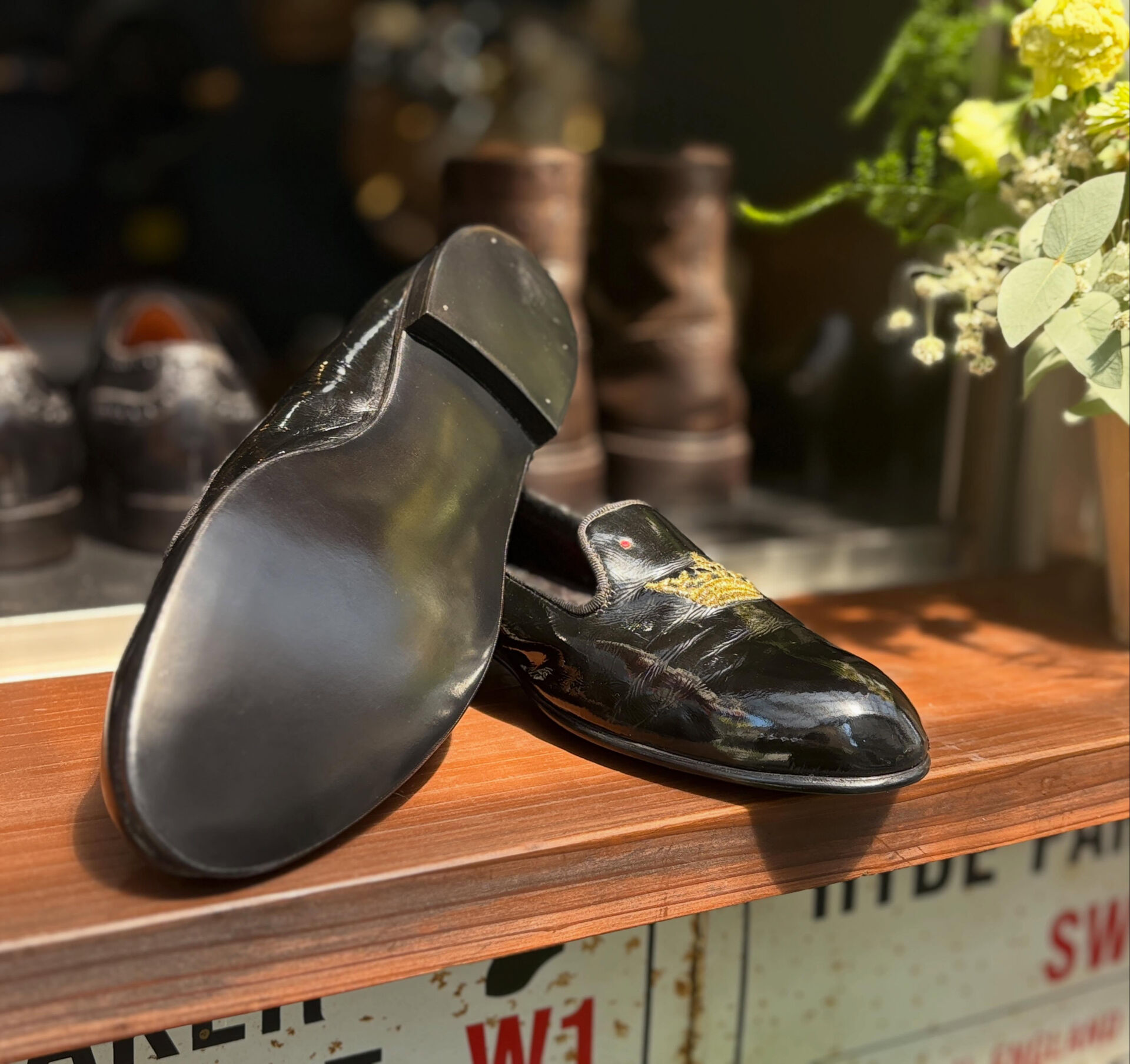 【レザーオールソール】Church's patent pumps【マッケイ製法】