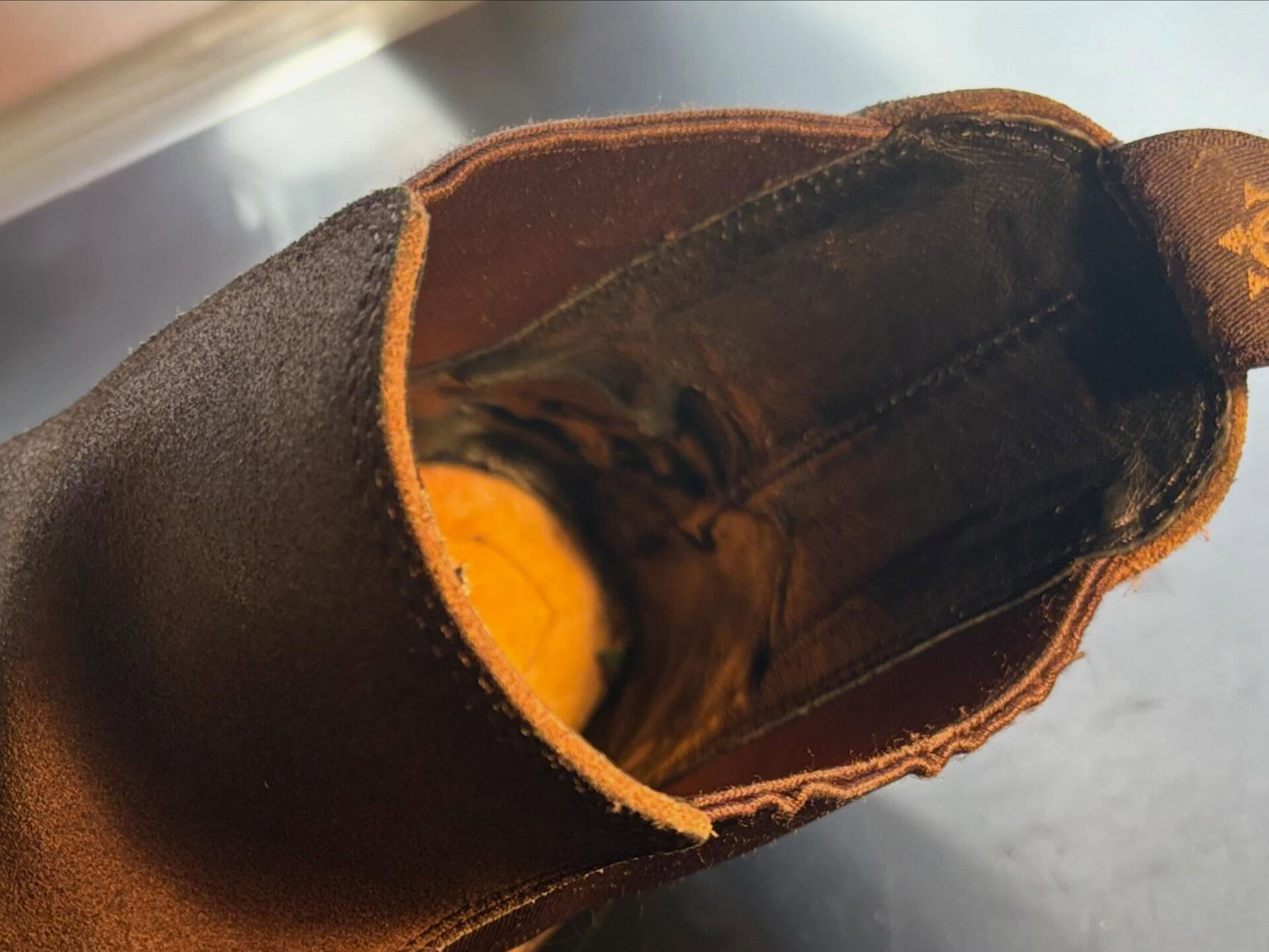 Suede Chelsea boots sole repla
