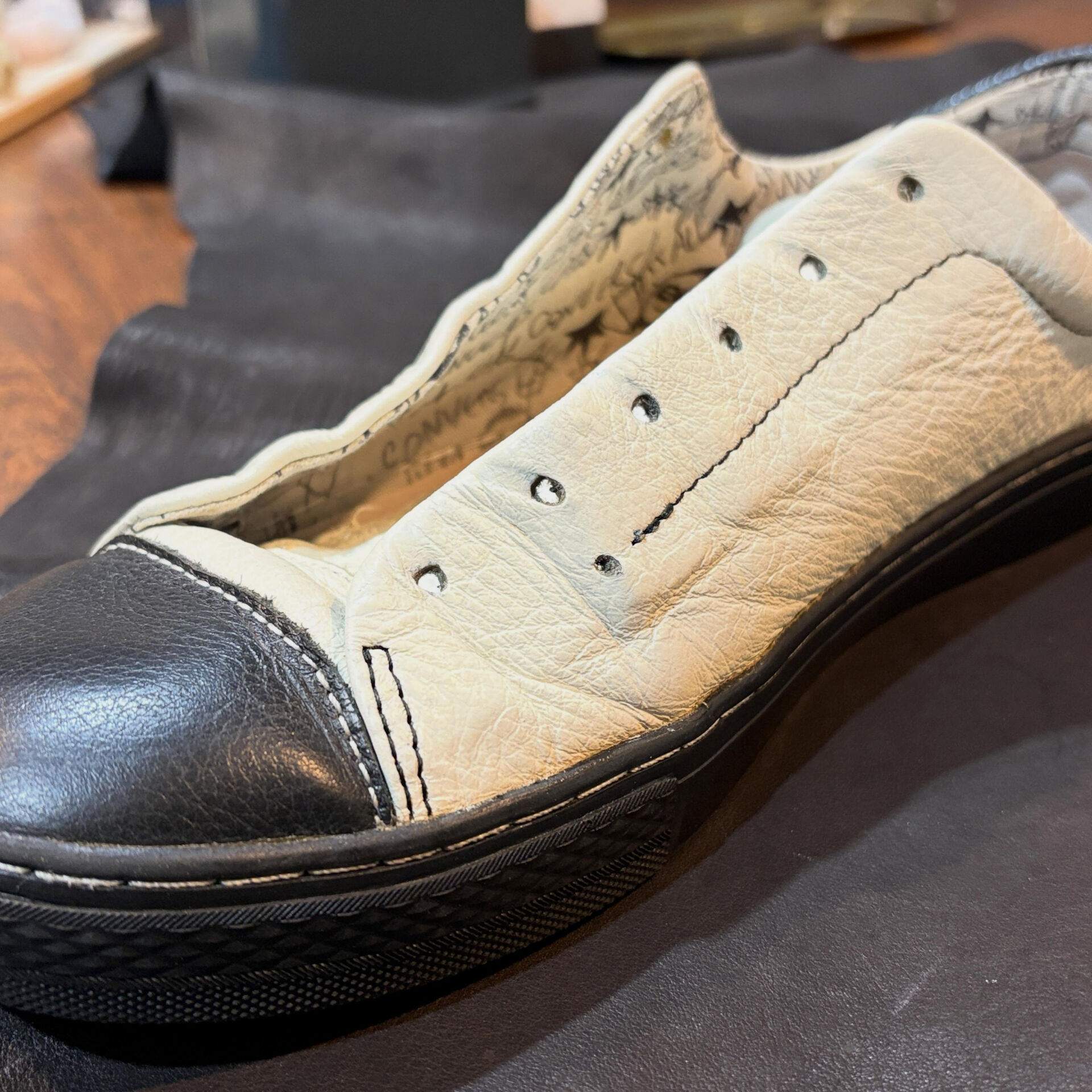 AVANT CONVERSE  Cleaning