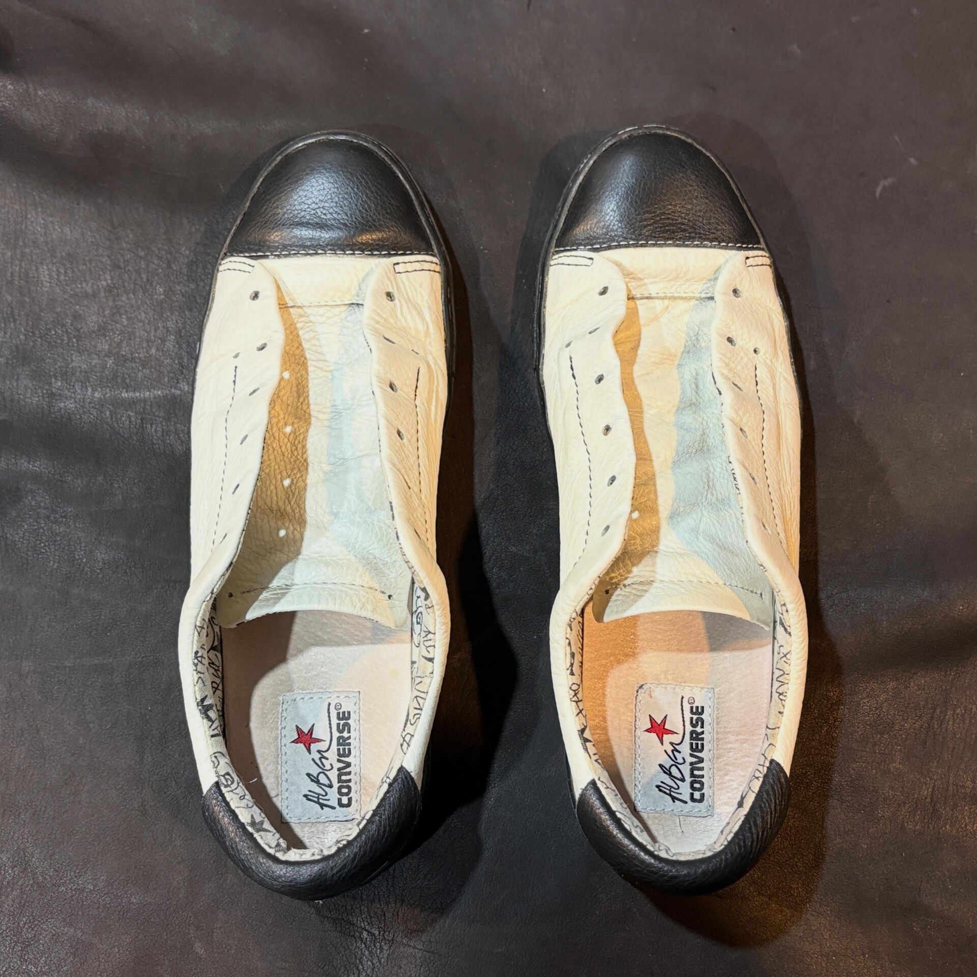 AVANT CONVERSE  Cleaning