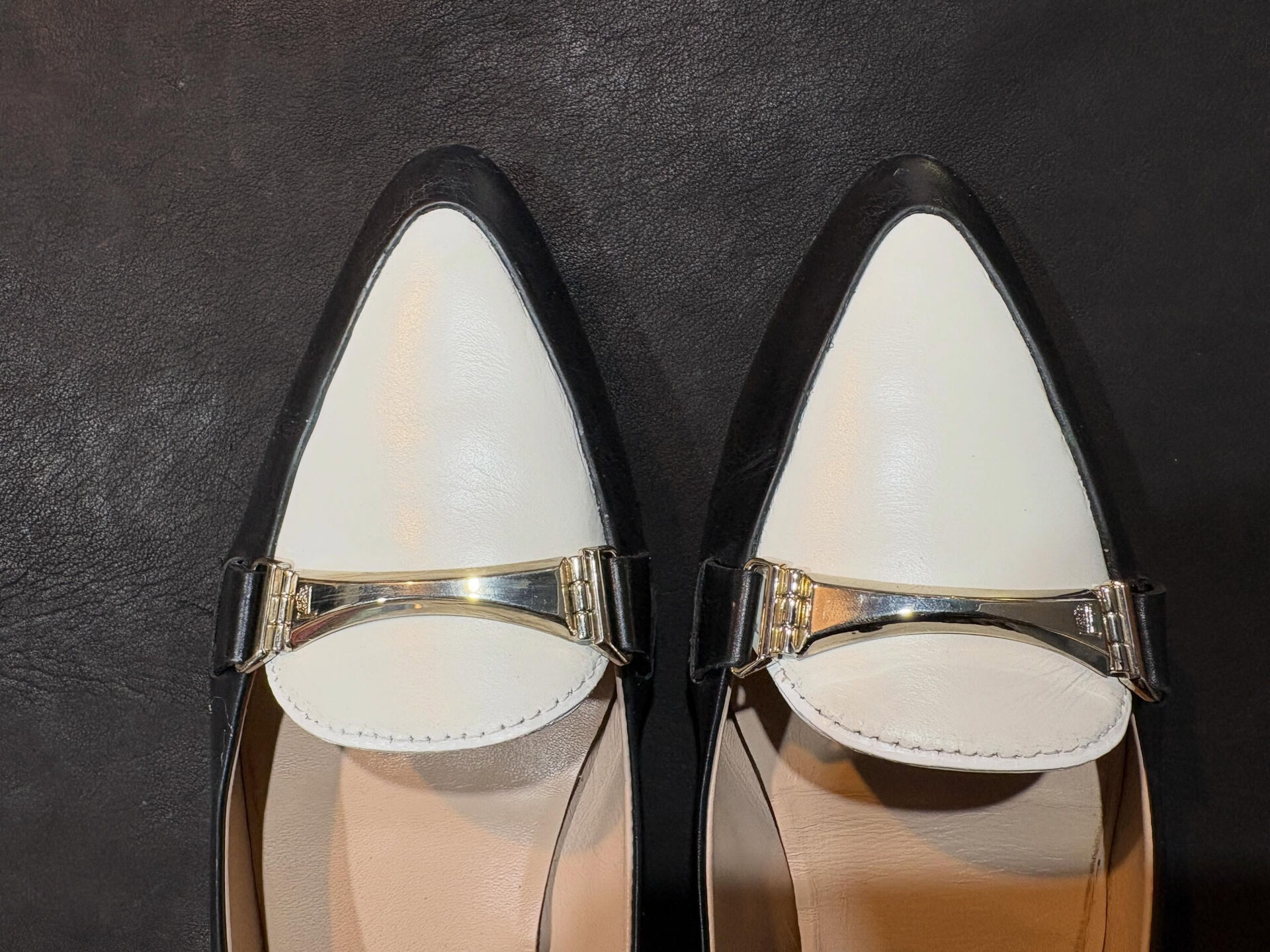 Tod's Flat Pumps : Vamp repair