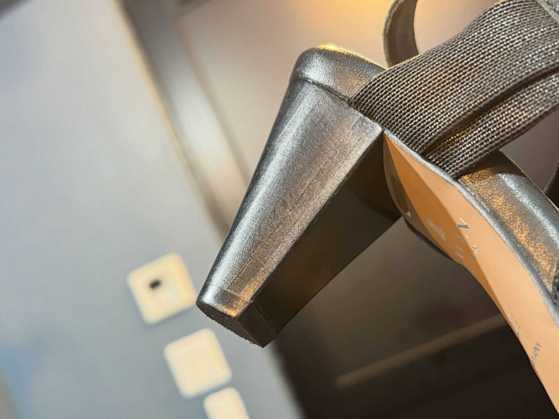 LANVIN Collection Heel Repair